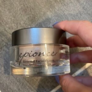 Epionce renewal facial cream used once